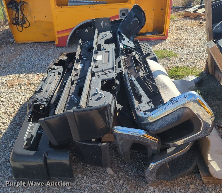 image for item MX9520 (8) bumpers