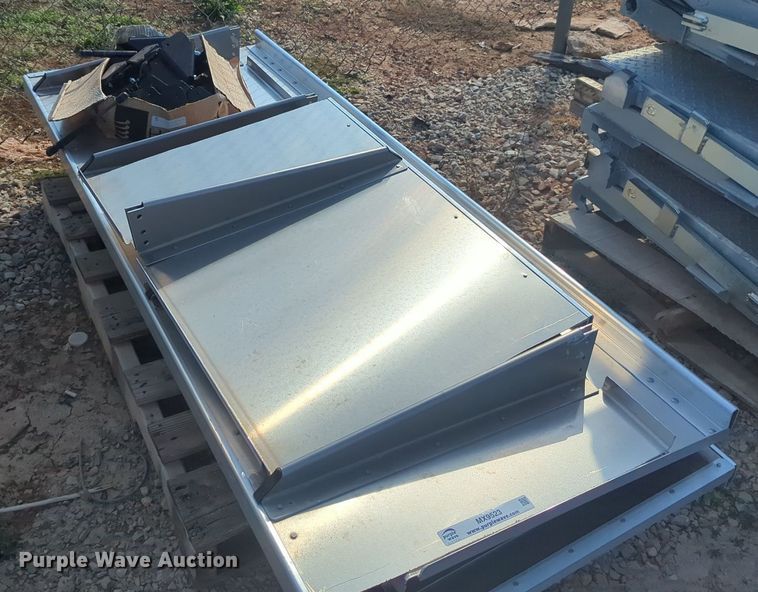 image for item MX9523 Shelves