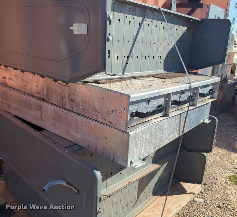 image for item MX9525 Automotive parts