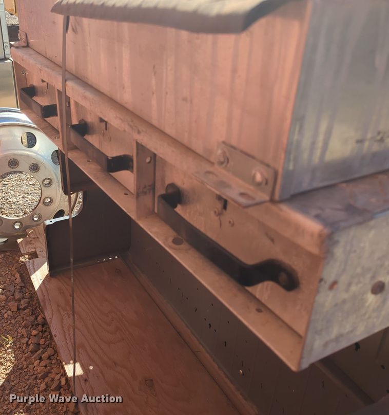 image for item MX9525 Automotive parts