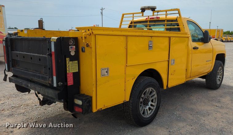 image for item MY9520 2015 Chevrolet Silverado 3500 HD  utility bed pickup truck