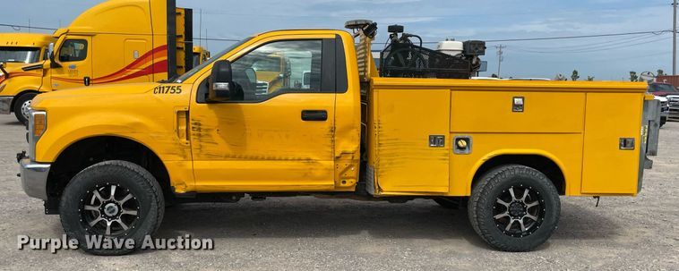 image for item MY9524 2017  Ford F350 Super Duty XL  utility bed pickup truck