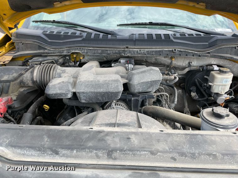 image for item MY9524 2017  Ford F350 Super Duty XL  utility bed pickup truck