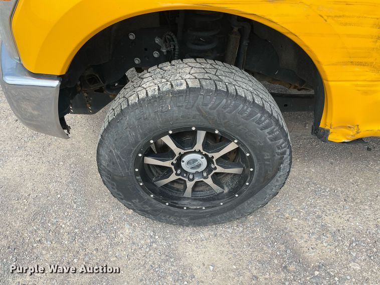 image for item MY9524 2017  Ford F350 Super Duty XL  utility bed pickup truck