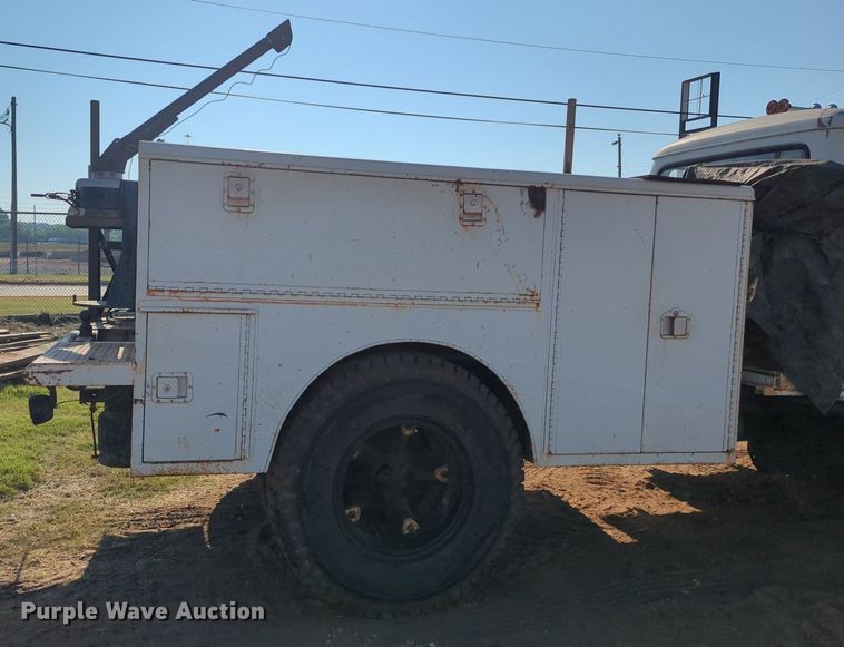 image for item MY9982 International Loadstar 1800 utility / service truck