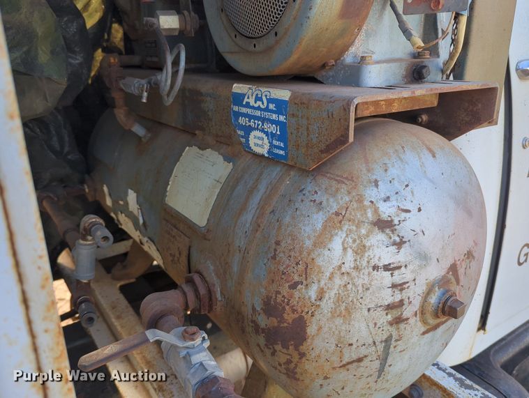 image for item MY9982 International Loadstar 1800 utility / service truck