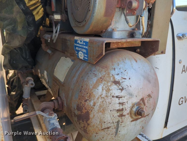 image for item MY9982 International Loadstar 1800 utility / service truck