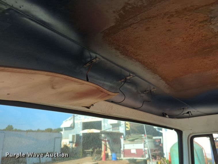 image for item MY9982 International Loadstar 1800 utility / service truck