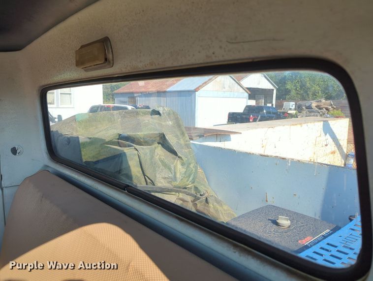 image for item MY9982 International Loadstar 1800 utility / service truck