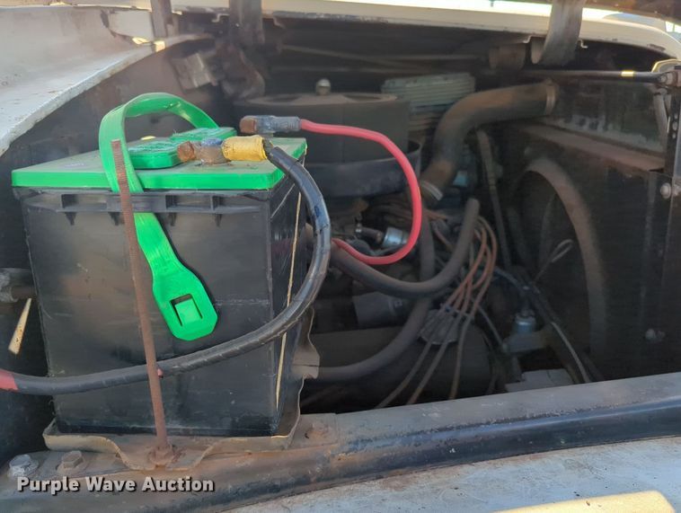 image for item MY9982 International Loadstar 1800 utility / service truck