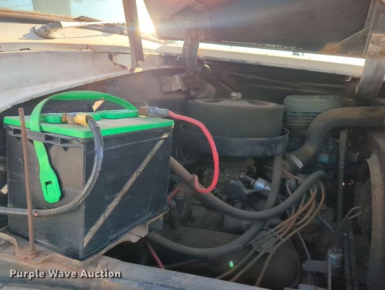 image for item MY9982 International Loadstar 1800 utility / service truck