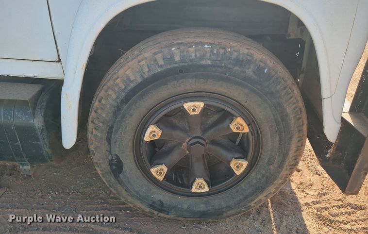 image for item MY9982 International Loadstar 1800 utility / service truck