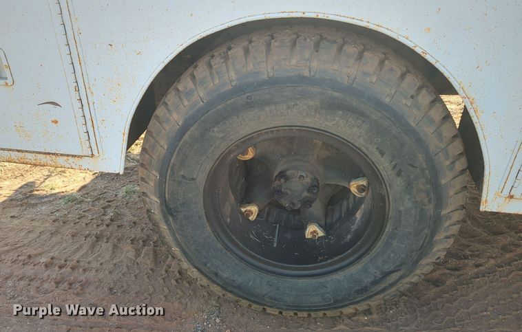 image for item MY9982 International Loadstar 1800 utility / service truck