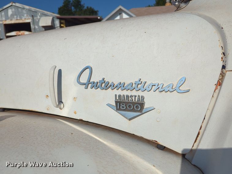 image for item MY9982 International Loadstar 1800 utility / service truck