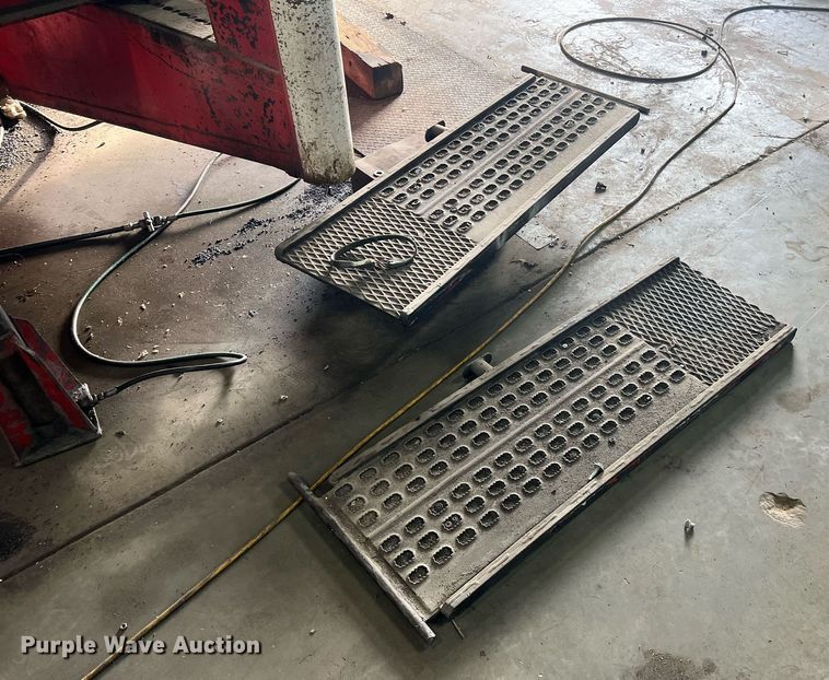 image for item NA9071 Chief EZ-Liner frame straightener