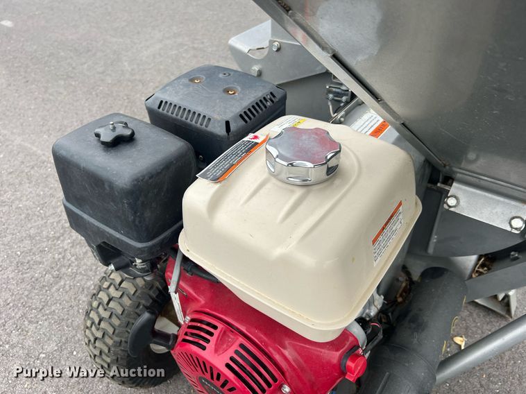 image for item NA9251 Dosko 13-21T-13H  wood chipper