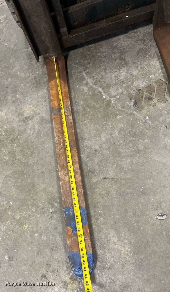 image for item NA9254 1994 Clark GPS15 forklift