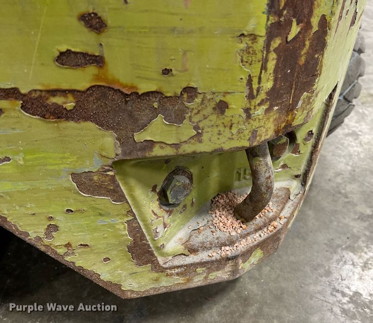 image for item NA9254 1994 Clark GPS15 forklift