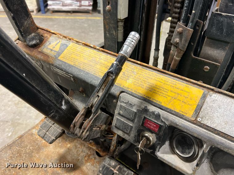 image for item NA9254 1994 Clark GPS15 forklift