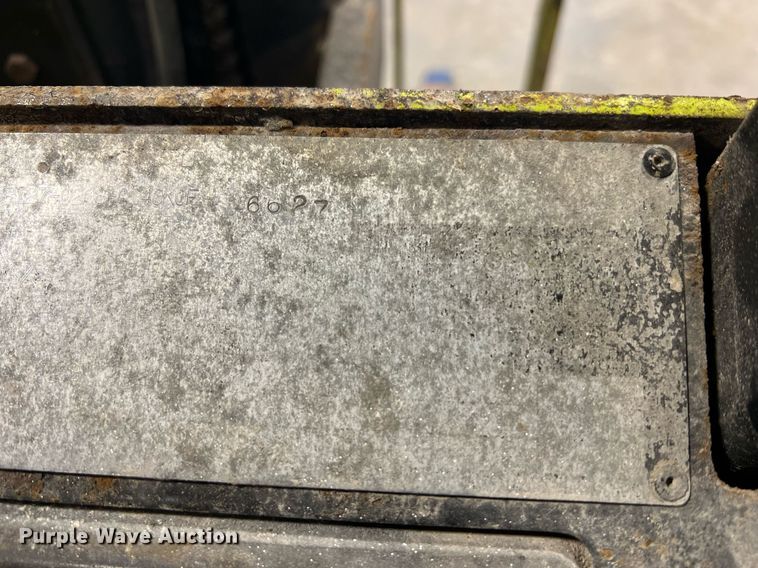 image for item NA9254 1994 Clark GPS15 forklift