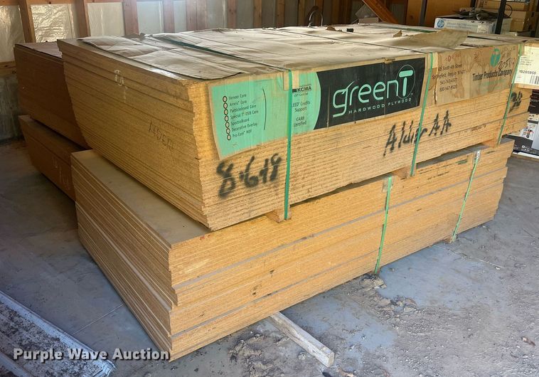 image for item NA9272 (4) bundles of veneer particle board