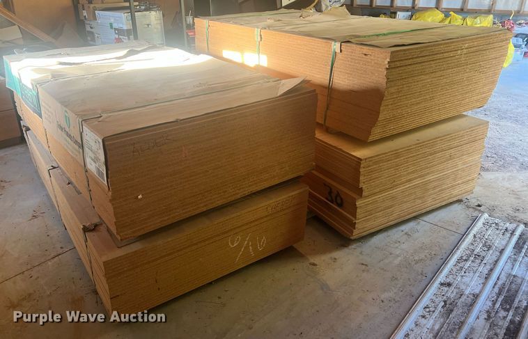 image for item NA9272 (4) bundles of veneer particle board