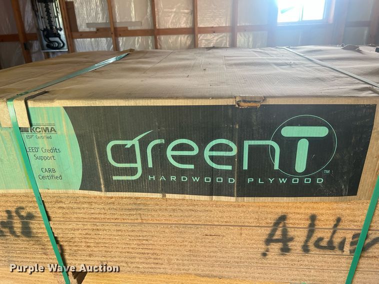 image for item NA9272 (4) bundles of veneer particle board