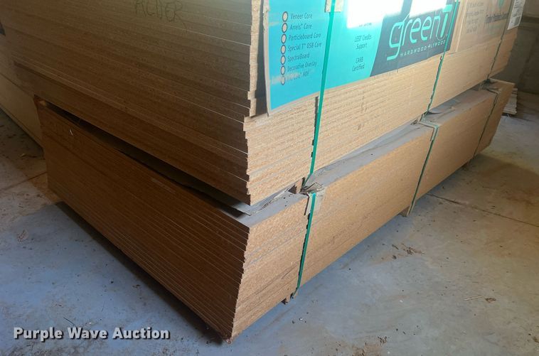 image for item NA9272 (4) bundles of veneer particle board