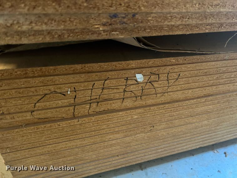 image for item NA9272 (4) bundles of veneer particle board