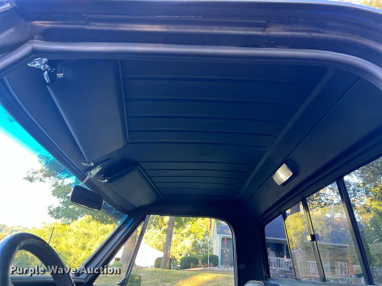 image for item NA9277 1971 Chevrolet C10  pickup truck