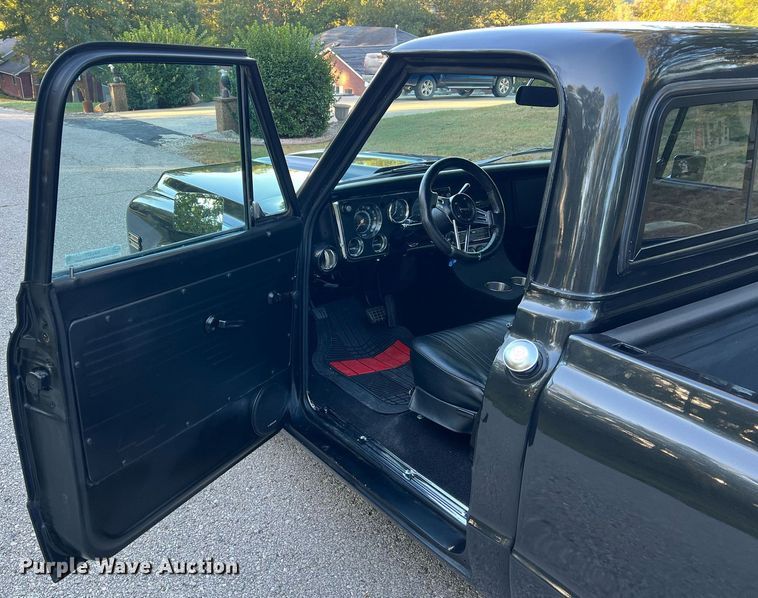 image for item NA9277 1971 Chevrolet C10  pickup truck