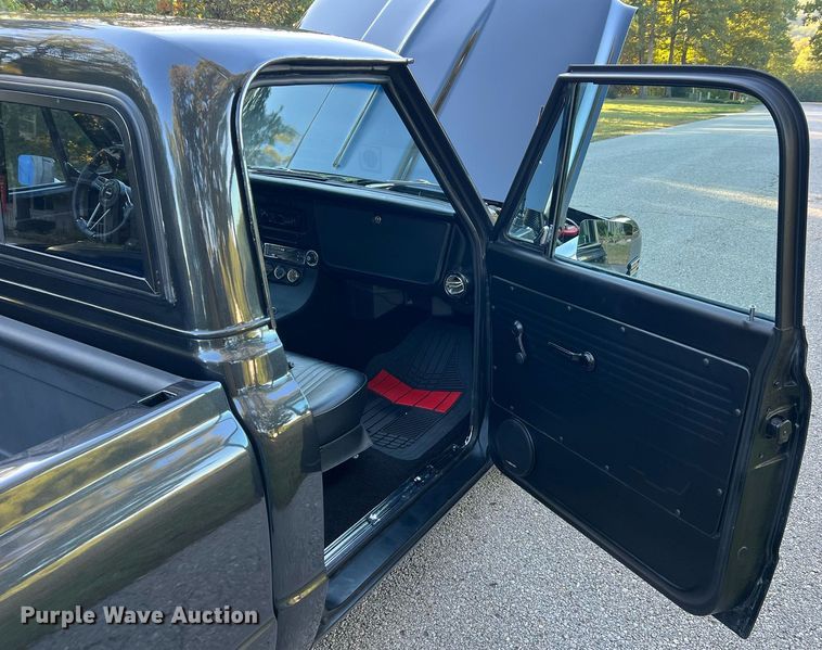 image for item NA9277 1971 Chevrolet C10  pickup truck