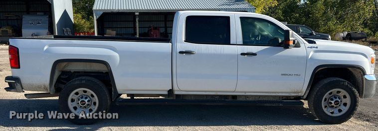 image for item NA9278 2016 GMC Sierra 3500HD Crew Cab pickup truck