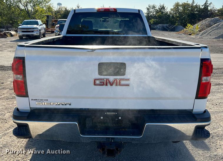 image for item NA9278 2016 GMC Sierra 3500HD Crew Cab pickup truck