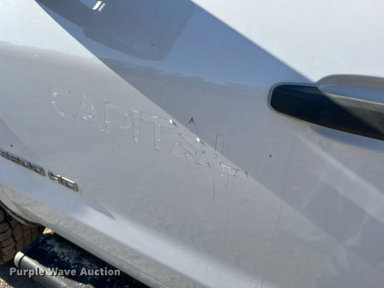 image for item NA9278 2016 GMC Sierra 3500HD Crew Cab pickup truck