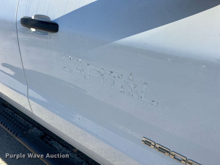 image for item NA9278 2016 GMC Sierra 3500HD Crew Cab pickup truck