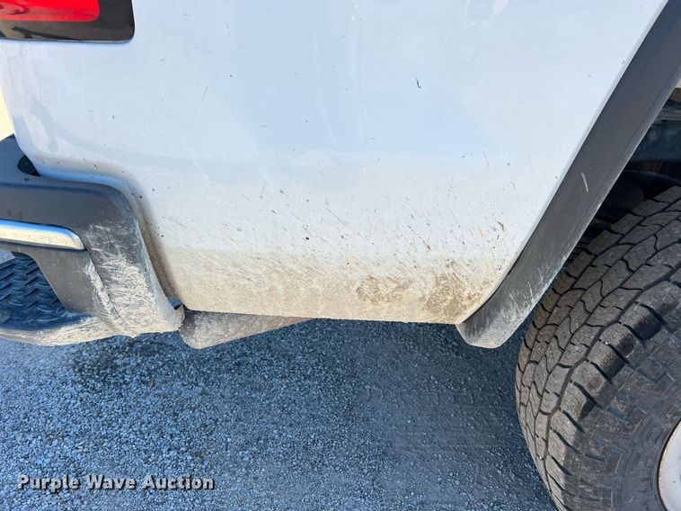 image for item NA9278 2016 GMC Sierra 3500HD Crew Cab pickup truck