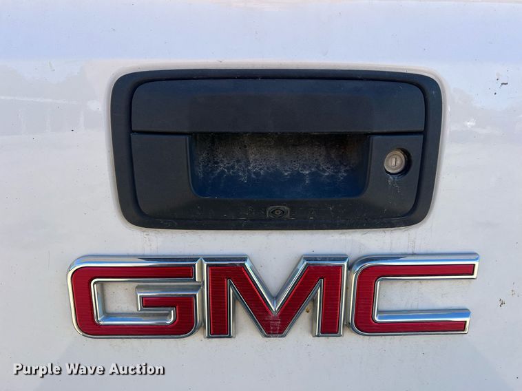 image for item NA9278 2016 GMC Sierra 3500HD Crew Cab pickup truck