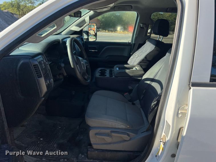 image for item NA9278 2016 GMC Sierra 3500HD Crew Cab pickup truck