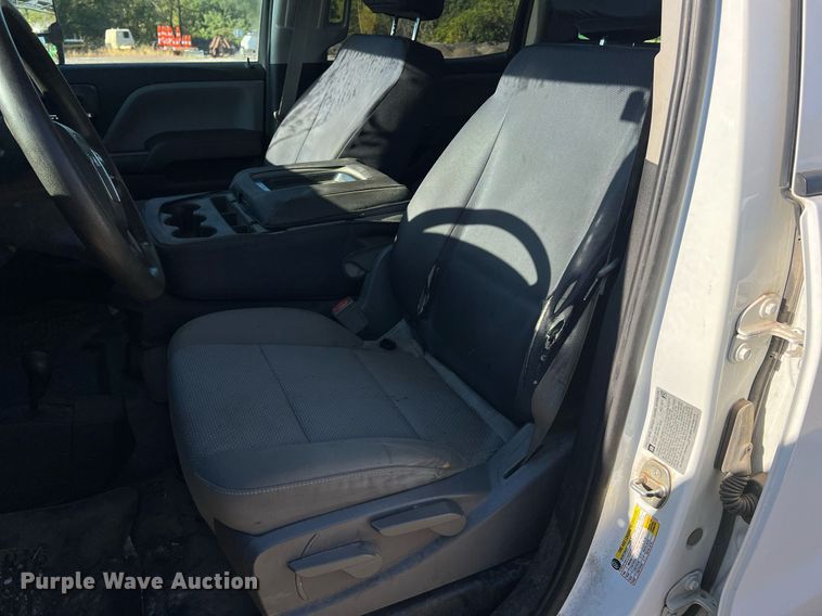 image for item NA9278 2016 GMC Sierra 3500HD Crew Cab pickup truck