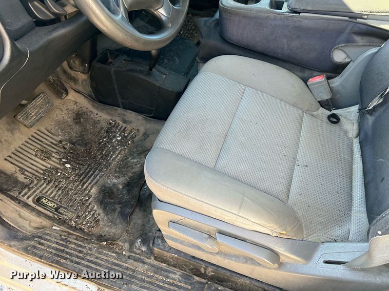 image for item NA9278 2016 GMC Sierra 3500HD Crew Cab pickup truck