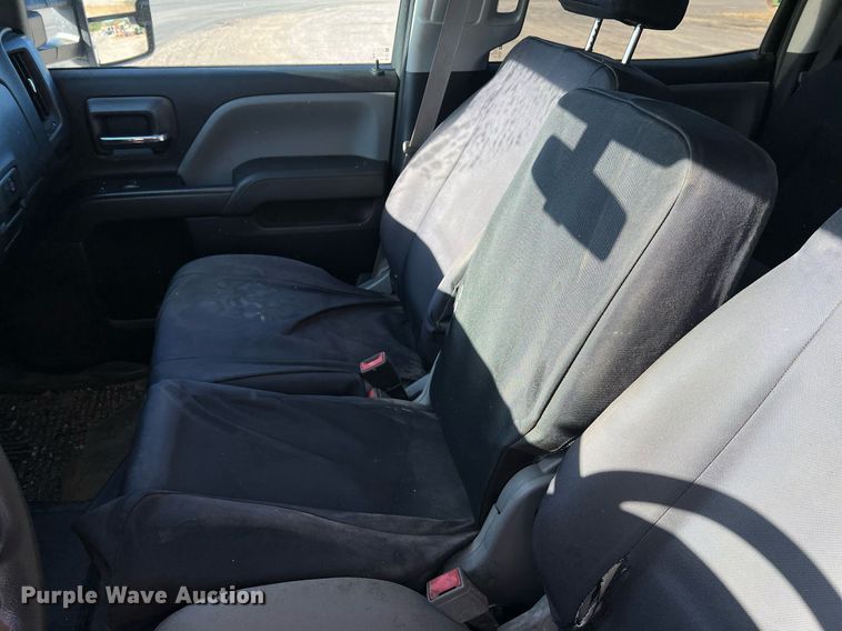 image for item NA9278 2016 GMC Sierra 3500HD Crew Cab pickup truck