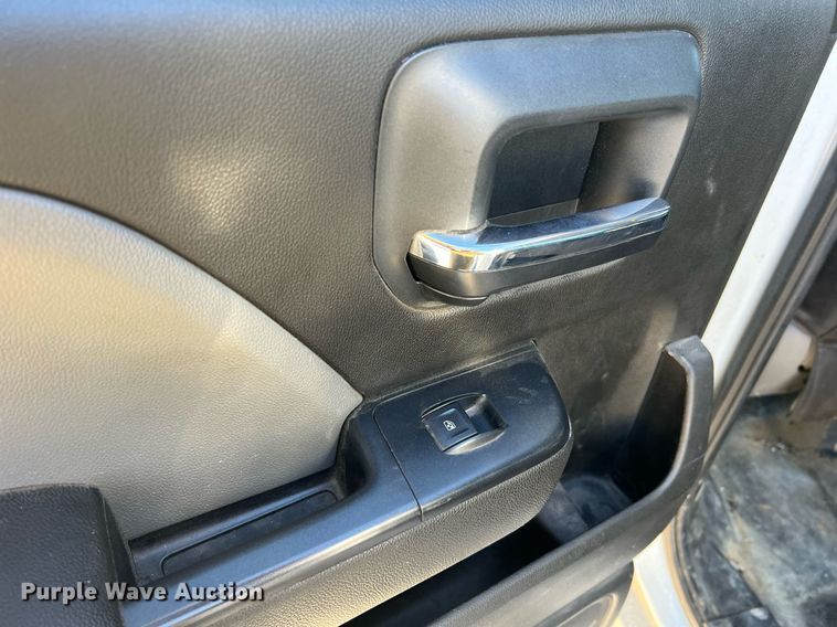 image for item NA9278 2016 GMC Sierra 3500HD Crew Cab pickup truck