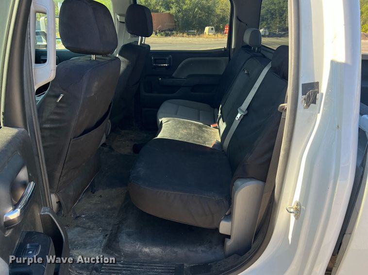 image for item NA9278 2016 GMC Sierra 3500HD Crew Cab pickup truck