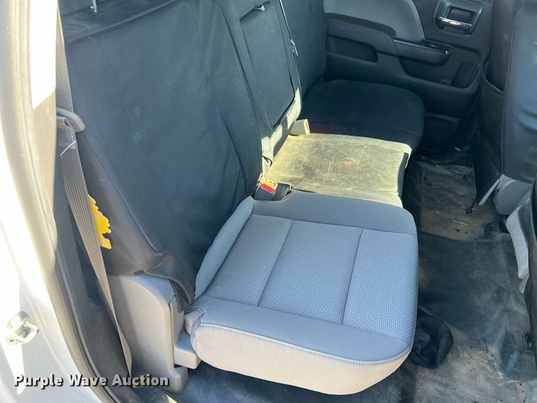 image for item NA9278 2016 GMC Sierra 3500HD Crew Cab pickup truck