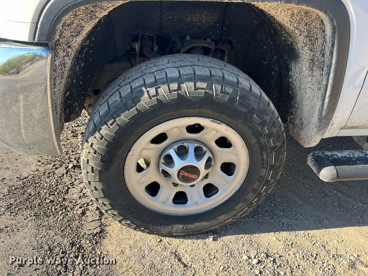 image for item NA9278 2016 GMC Sierra 3500HD Crew Cab pickup truck