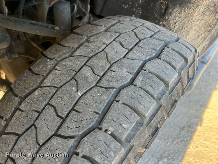 image for item NA9278 2016 GMC Sierra 3500HD Crew Cab pickup truck