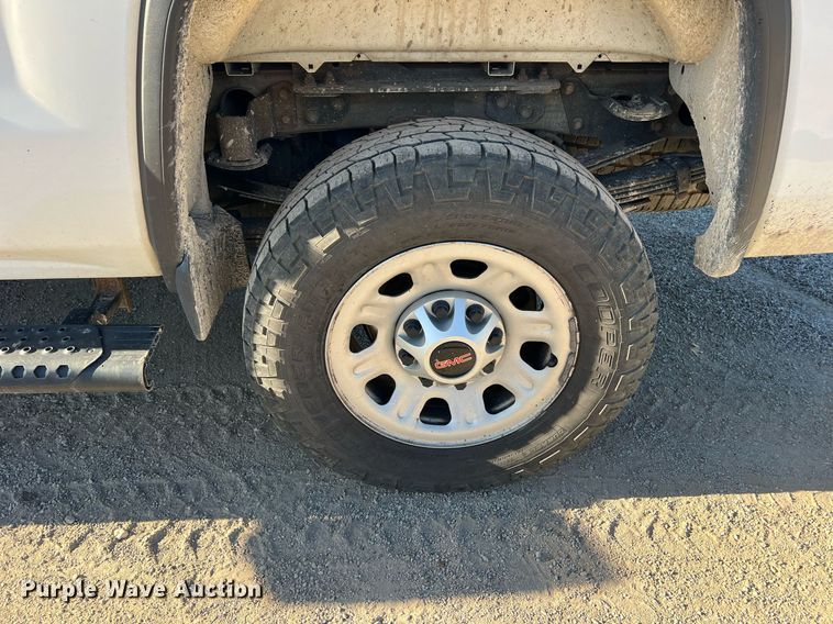 image for item NA9278 2016 GMC Sierra 3500HD Crew Cab pickup truck