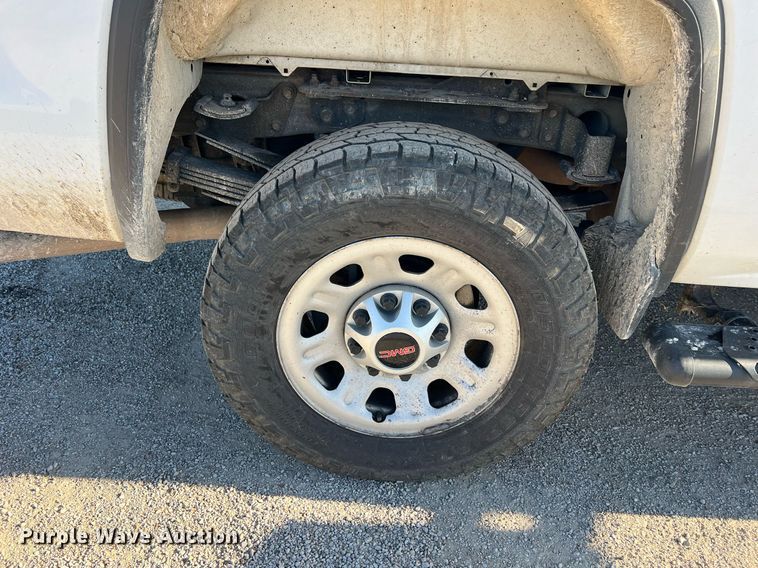 image for item NA9278 2016 GMC Sierra 3500HD Crew Cab pickup truck