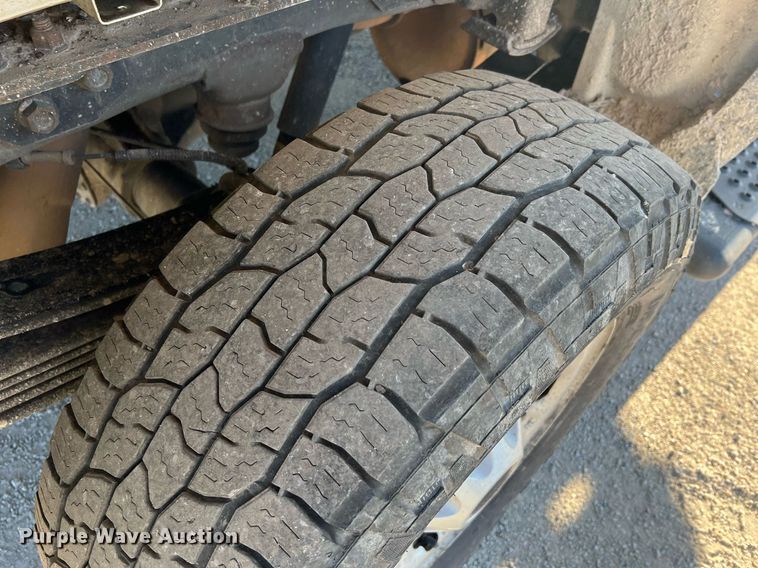 image for item NA9278 2016 GMC Sierra 3500HD Crew Cab pickup truck